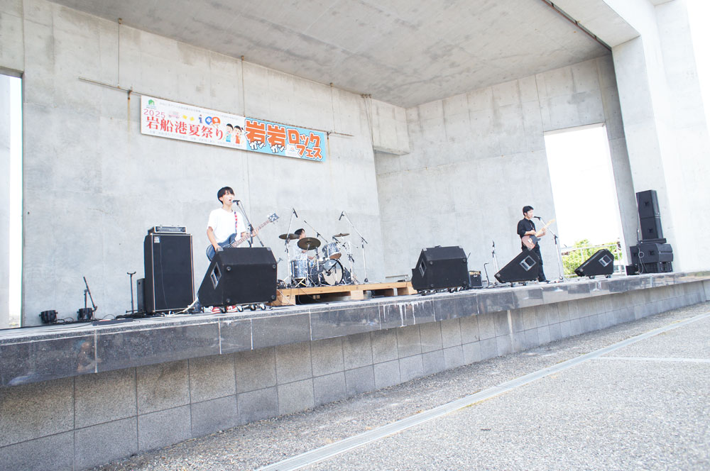 2025.7.26 SAT
岩岩ロックフェス
GGRF
岩船港夏祭り