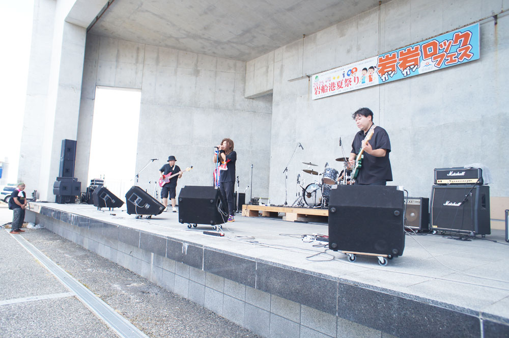 2025.7.26 SAT
岩岩ロックフェス
GGRF
岩船港夏祭り
