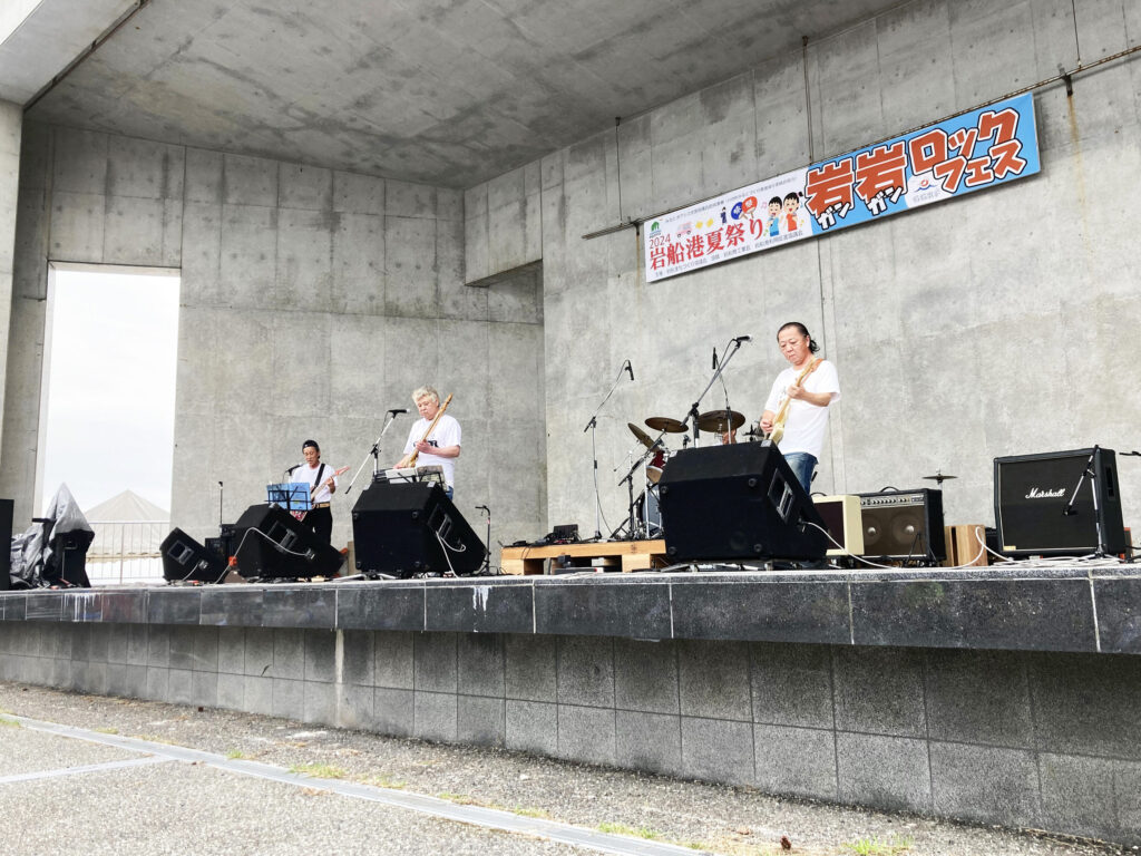 2024.7.28 SUN
岩岩ロックフェス
GGRF
岩船港夏祭り